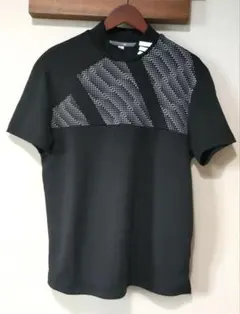 着用1回 adidas　アディダス ゴルフ 肉厚モックネック 半袖シャツ（黒）
