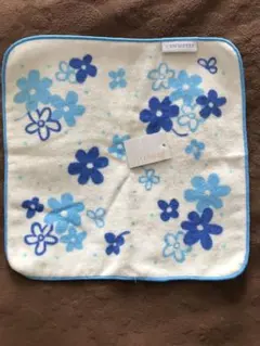 ELLE PLANETE 花柄タオルハンカチ