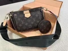 モノグラムショルダーバッグ