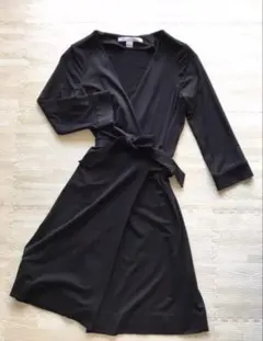 ダイアン黒のラップドレス