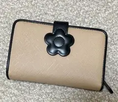 MARY QUANT マリークワント 二つ折り財布