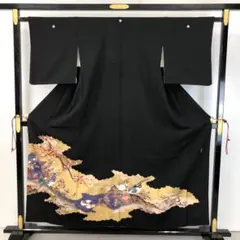 黒留袖 寿匠苑 孔雀 鴛鴦 流水 花草模様 金糸 金彩 KK-2184