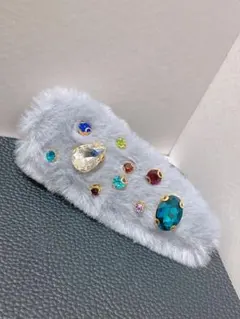 限定　グレーファービジュークリップ