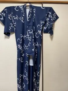 着物 袷 紺色 唐草模様のサムネイル
