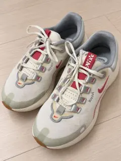 NIKEナイキ React Escape Runレディース スニーカー 23.5