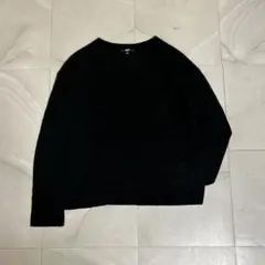 【ユニクロ】Mサイズ 黒クルーネックニット シンプル レイヤードコーデ