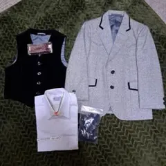 フォーマルスーツセット（ジャケット・ベスト・シャツ・蝶ネクタイ・サスペンダー）