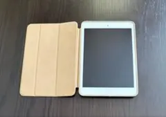 Apple iPad mini 2 本体 専用カバー付き