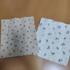 小花柄 ホワイト 綿生地 2枚セット 45×50cm　はぎれ