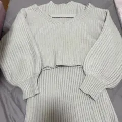 ライトグレー リブ編み 長袖ニットワンピース