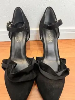 Newlym フリル付き黒ハイヒールのサムネイル