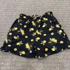 GU レモン柄 ハーフパンツ 黒 130