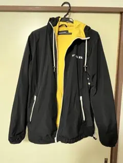 DIESEL フード付きアウター ブラック/イエロー
