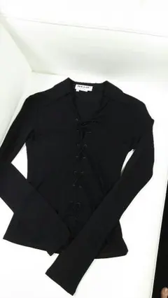 おまとめ専用★美品★ ポール＆ジョー ハンサム黒トップスのサムネイル