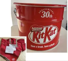 お菓子 Nestle キットカットの蓋付き缶 非売品 - メルカリ