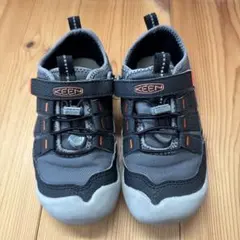 KEEN キッズ スニーカー グレー/オレンジ 18.5cm