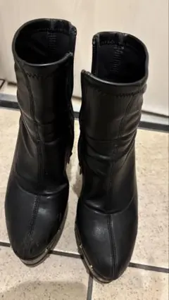 Ｒ＆Ｅ厚底ウッドスタッズプラットフォーム付ショートブーツ