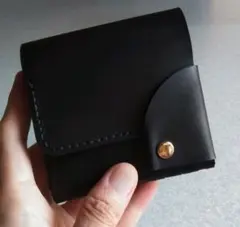 軽くてたくさん入る！★コンパクト・ミラクル財布　ブラック★栃木レザーヌメ革