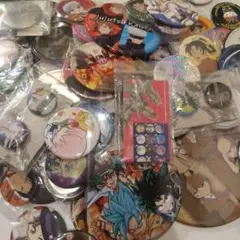 アニメグッズ ノンジャンル 缶バッジ 大量 まとめ売り 1000点 - メルカリ
