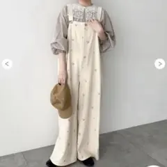 サマンサモスモス　26ss オーガニックコットン デニムサロペット　花柄刺繍