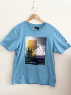 adidas アディダス　水色 グラフィックTシャツ