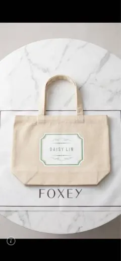 フォクシーデイジーリン♡トートバッグ新品❣️ノベルティ❣️マルシェバッグ♡エコバッグのサムネイル
