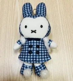 Item thumbnail for item fe9cb41e-7d67-4706-9004-7a26e61dcc14