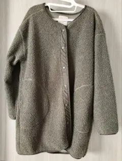 ボア素材グリーンジャケット　しまむら　ロゴスデイズ