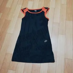 Nike ワンピース　S 黒/オレンジ