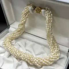 Item thumbnail for item 14a65877-c8ed-47a8-b624-660c3ef6f947