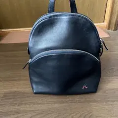 シンプルなリュックサックのサムネイル