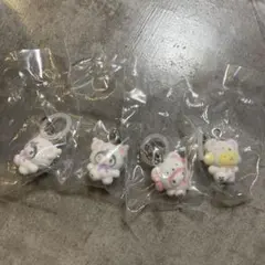 サンリオ　ふわふわスノー　めじるしアクセサリー　4点セット