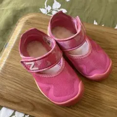 ニューバランス　15㎝　夏サンダル　ピンク