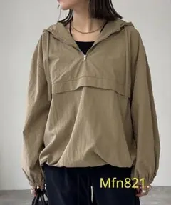 最終SALE！新品未使用！ナイロンアノラックパーカー　ベージュ　M～L