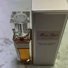 Miss Dior オードゥ トワレ ローラー パール 20mL