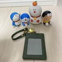 ドラえもん フィギュアセット ・パスケースセット