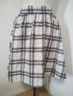 ロディスポット フレアスカート ホワイト チェック柄