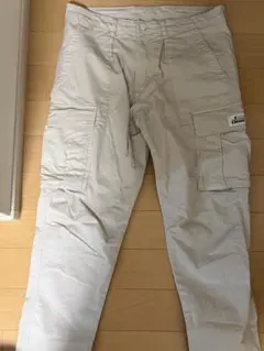 ベージュ カーゴパンツ 4ポケット