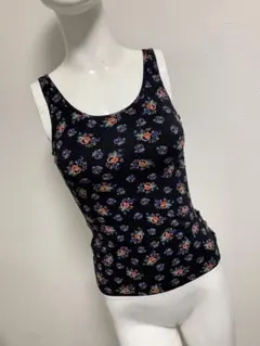 未使用＊UNIQLO＊タンクトップ＊花柄＊カップ付＊Sのサムネイル