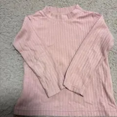 ピンクのリブ編み長袖カットソー