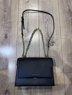 CHARLES & KEITH ショルダーバッグ ブラックのサムネイル