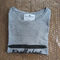 URBAN RESEARCH ロゴプリントTシャツ グレーのサムネイル