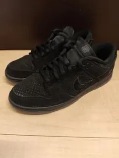 NIKE dunk low undefeated 28.5cm