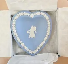 WEDGEWOOD 　　箱付きハートトレー　ぺールブルー
