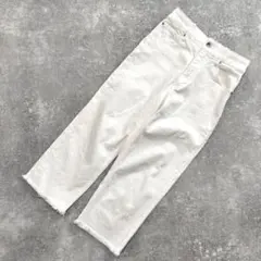 ビアズリー　⭐️春色⭐️ カットオフデニムパンツ　ホワイト　0サイズのサムネイル