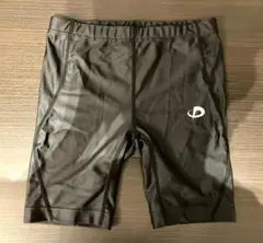 ショートタイツ