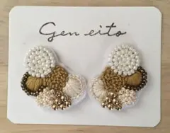 No.639 アイボリーとゴールド色刺繍とパールビーズのイヤリングorピアス