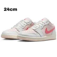 ナイキ　ウィメンズ　エアジョーダン1 ロー　ストロベリーミルクシェイク　24cm