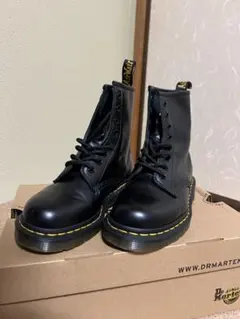 Dr. Martens 1460 8ホールブーツ