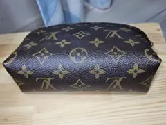 LOUIS VUITTON ❤️ルイヴィトンポシェット化粧ポーチ ❤️モノグラムのサムネイル